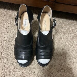 Marc Fisher Heels black. Some wear and tear as shown in the pictures.